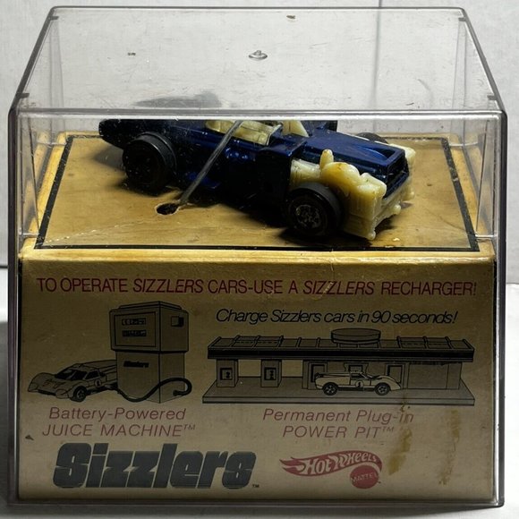 Boxed / Cased HOT WHEELS REDLINE ERA SIZZLERS 1970 BLUE INDY EAGLE Motorev Sound - Picture 2 of 9